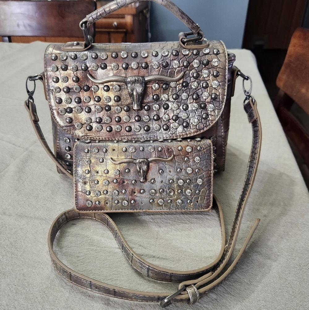 Used Montana West Longhorn Conceal Carry Purse with matching wallet